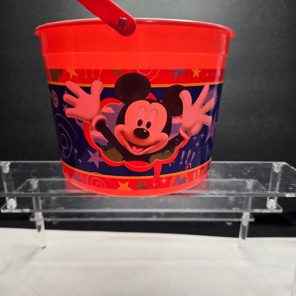 MICKEY & FRIEND SMALL PLASTIC FAVOR CONTAINER 4 COUNT LOT Party Treat Toy Candy